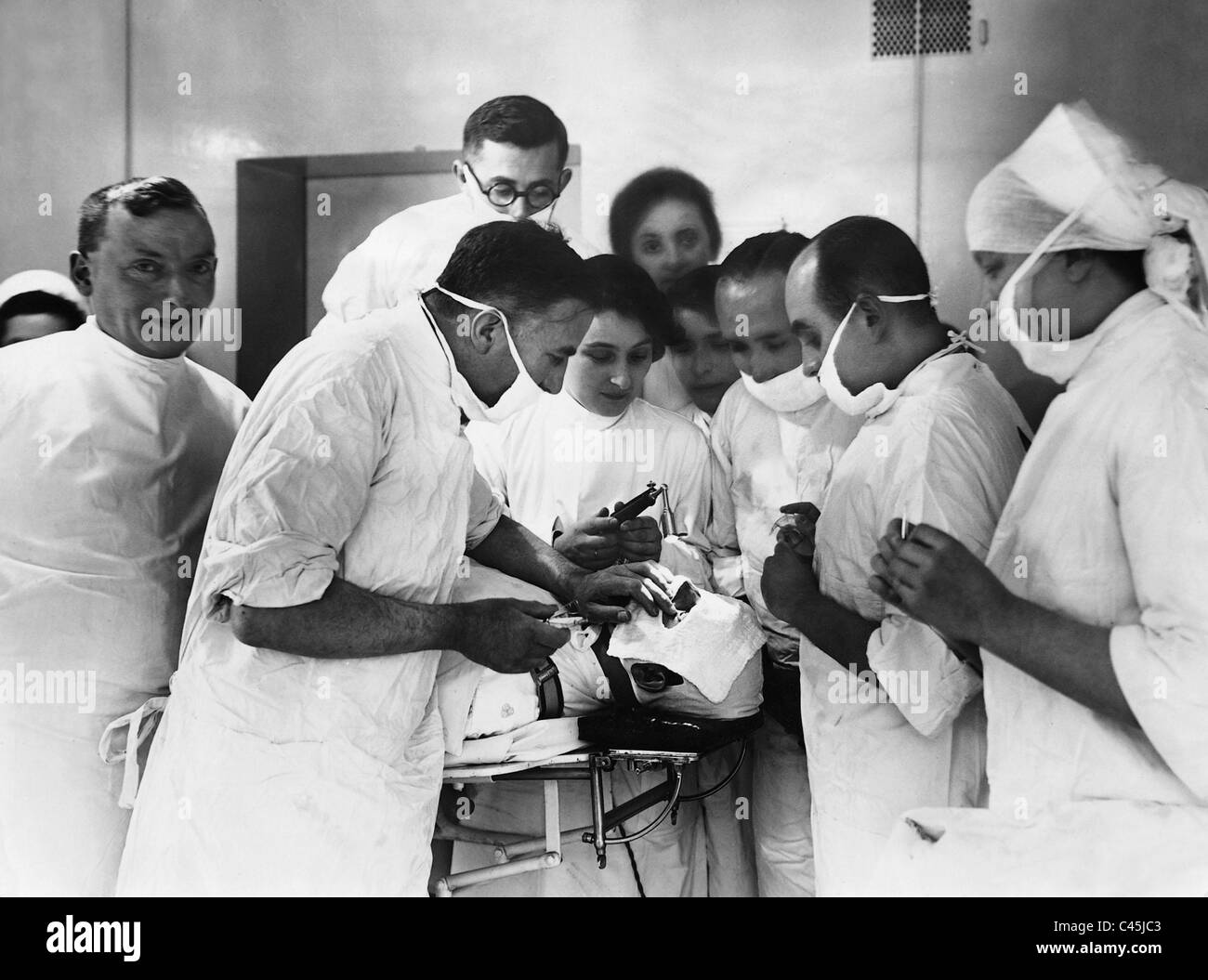 La chirurgia oculare, 1931 Foto Stock