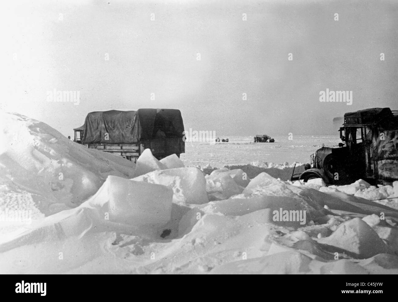 Militare tedesco il trasporto su strada per l'isola finlandese di Tytarsaari, 1942 Foto Stock