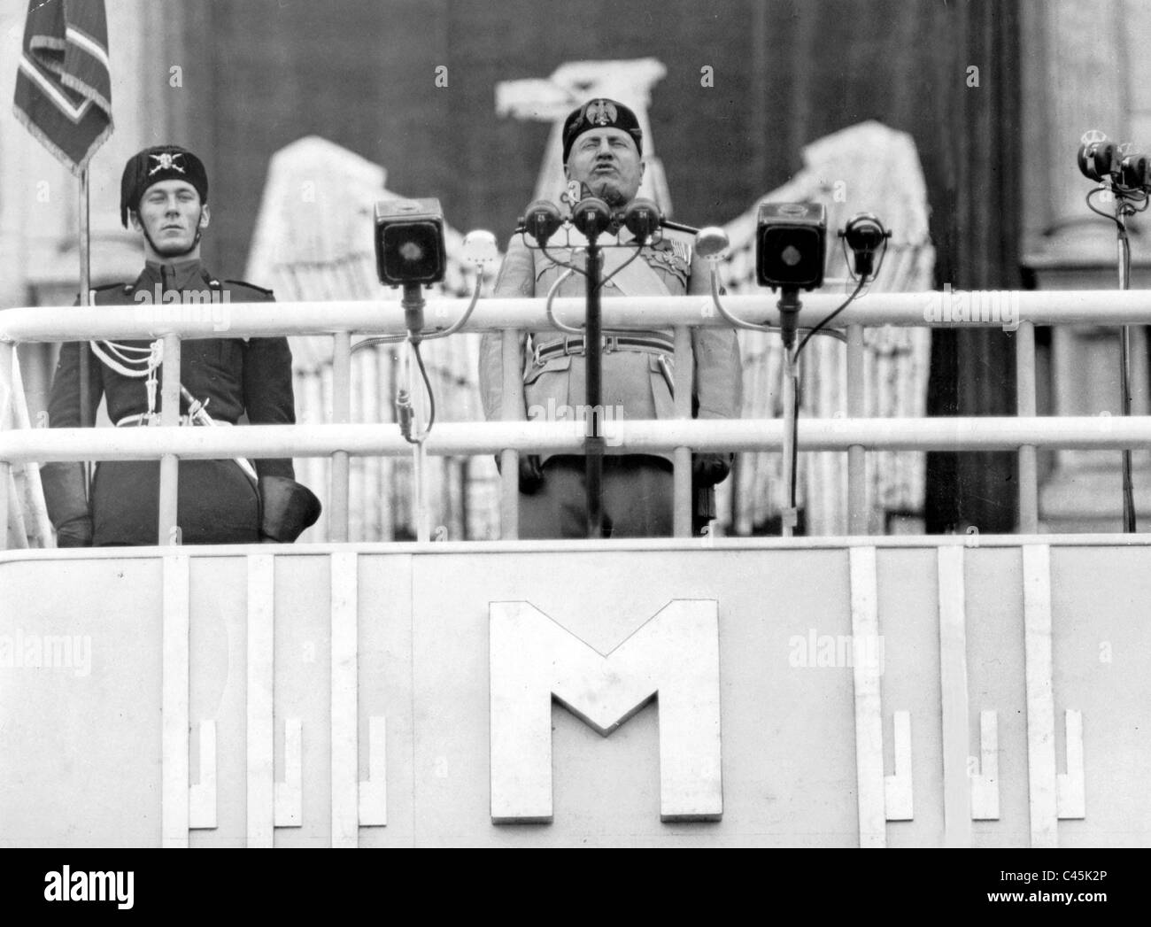 Benito Mussolini durante un'immagine speecjh, non datata. Foto Stock