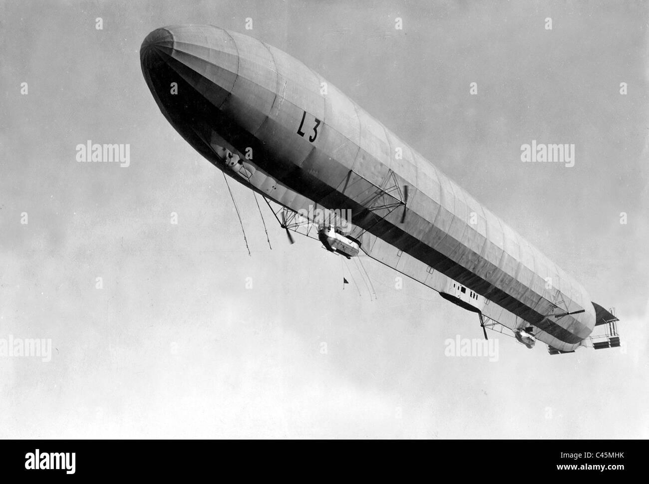Dirigibile navale "L 3' (LZ 24) All'arrivo in Johannisthal, 1914 Foto Stock