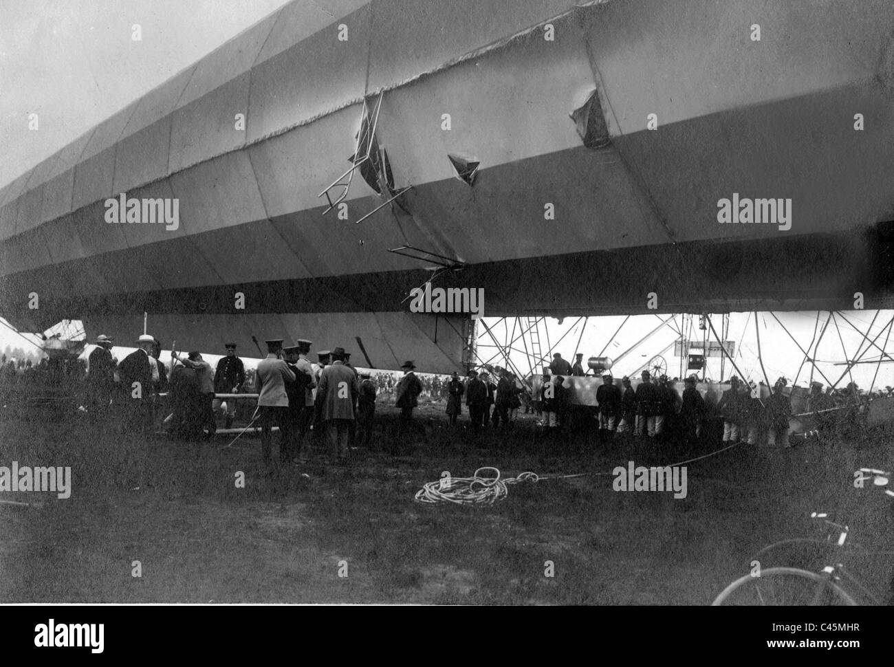 Incidente del dirigibile Zeppelin 'LZ 3'(Z I), 1909 Foto Stock