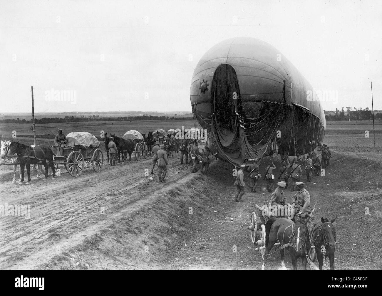 Ormeggiato a palloncino prima ascesa, 1915 Foto Stock