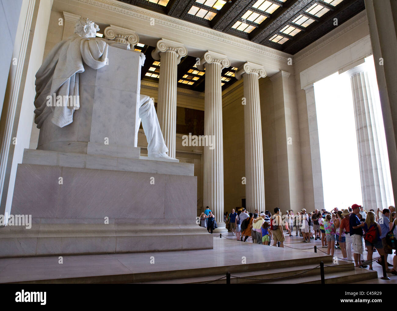 I turisti che visitano il Lincoln Memorial - Washington DC, Stati Uniti d'America Foto Stock