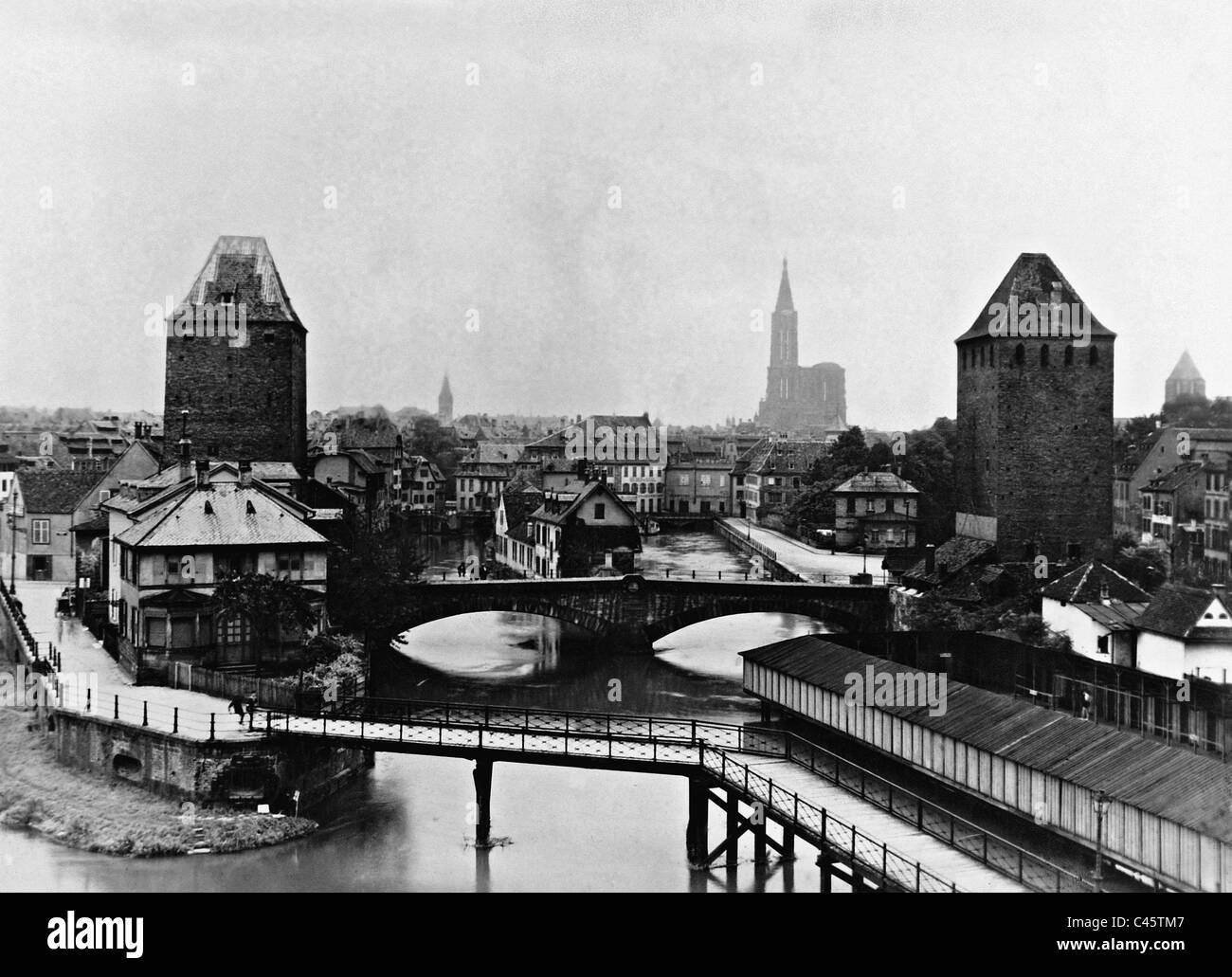 "La Petite France" di Strasburgo, 1940 Foto Stock