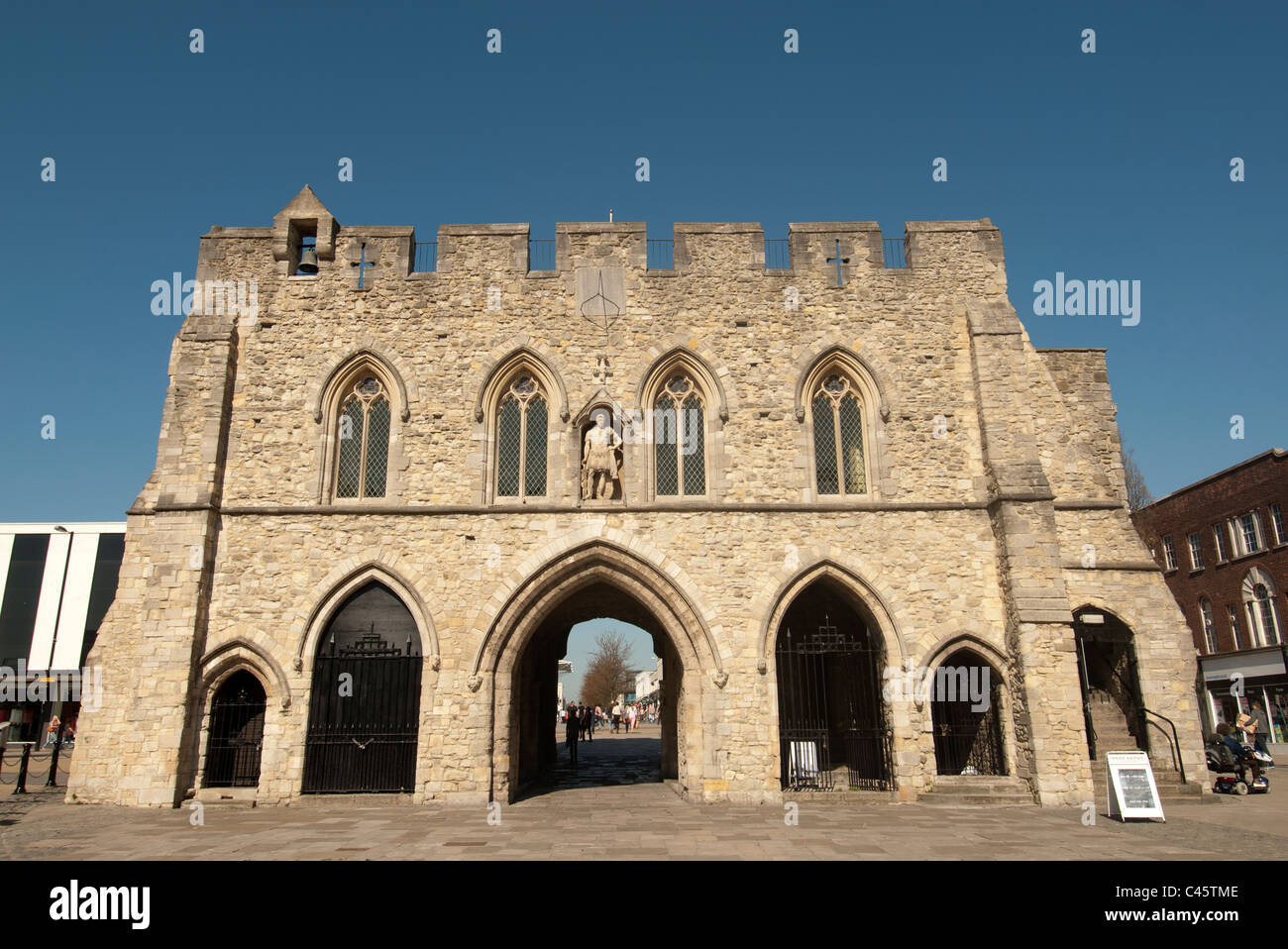 Il XIV secolo Bargate castello campana Southampton Hampshire REGNO UNITO Foto Stock