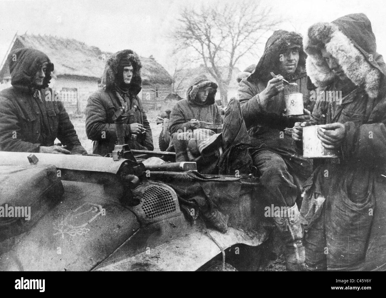 I soldati delle SS del Bodyguard reggimento "Adolf Hitler' sul fronte orientale, 1944 Foto Stock