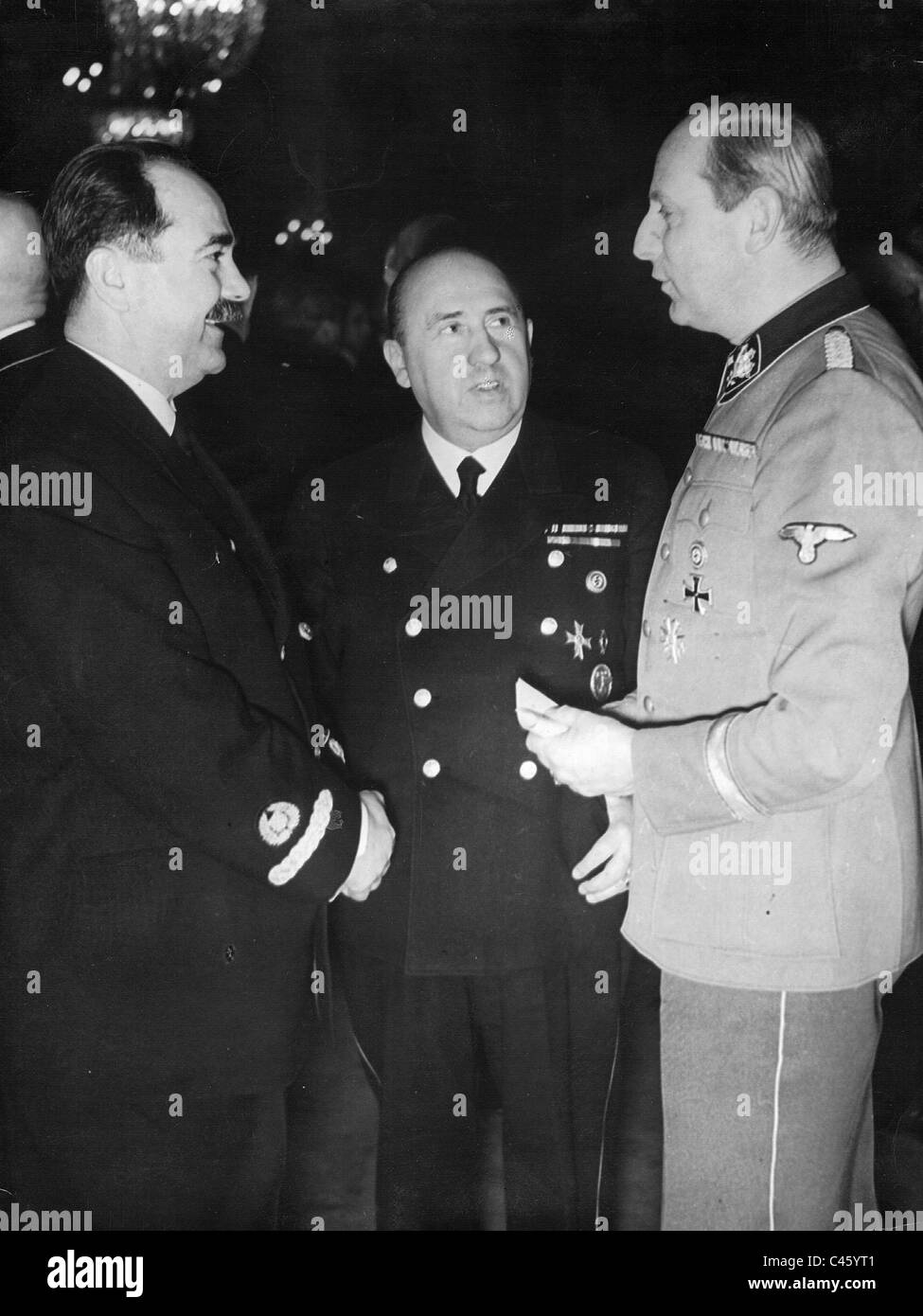 Budak, dal Walther Funk, Werner Lorenz in occasione di un ricevimento a Berlino, 1942 Foto Stock