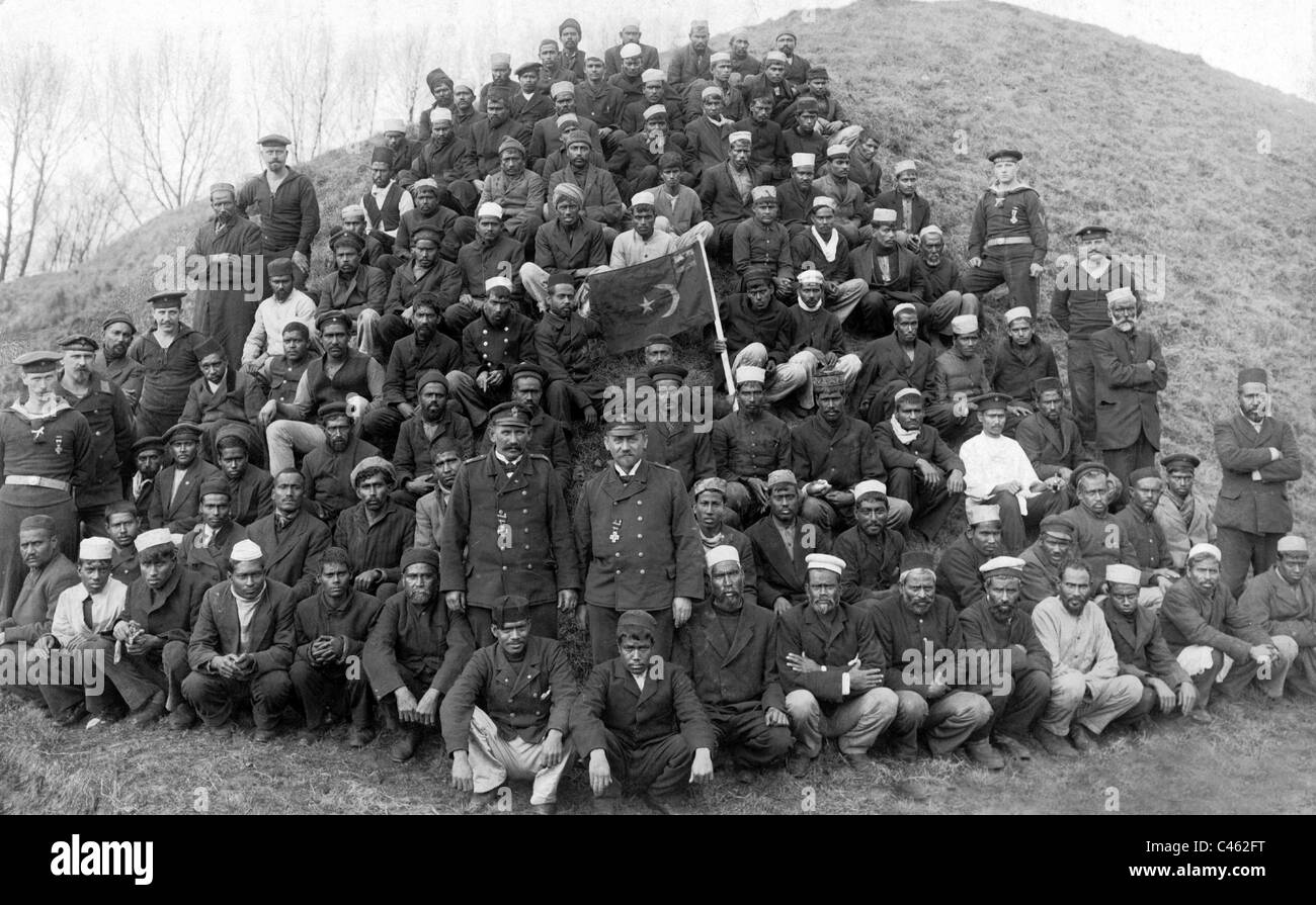 Imprigionato allied marinai dell'incrociatore ausiliario 'Moenon' nella