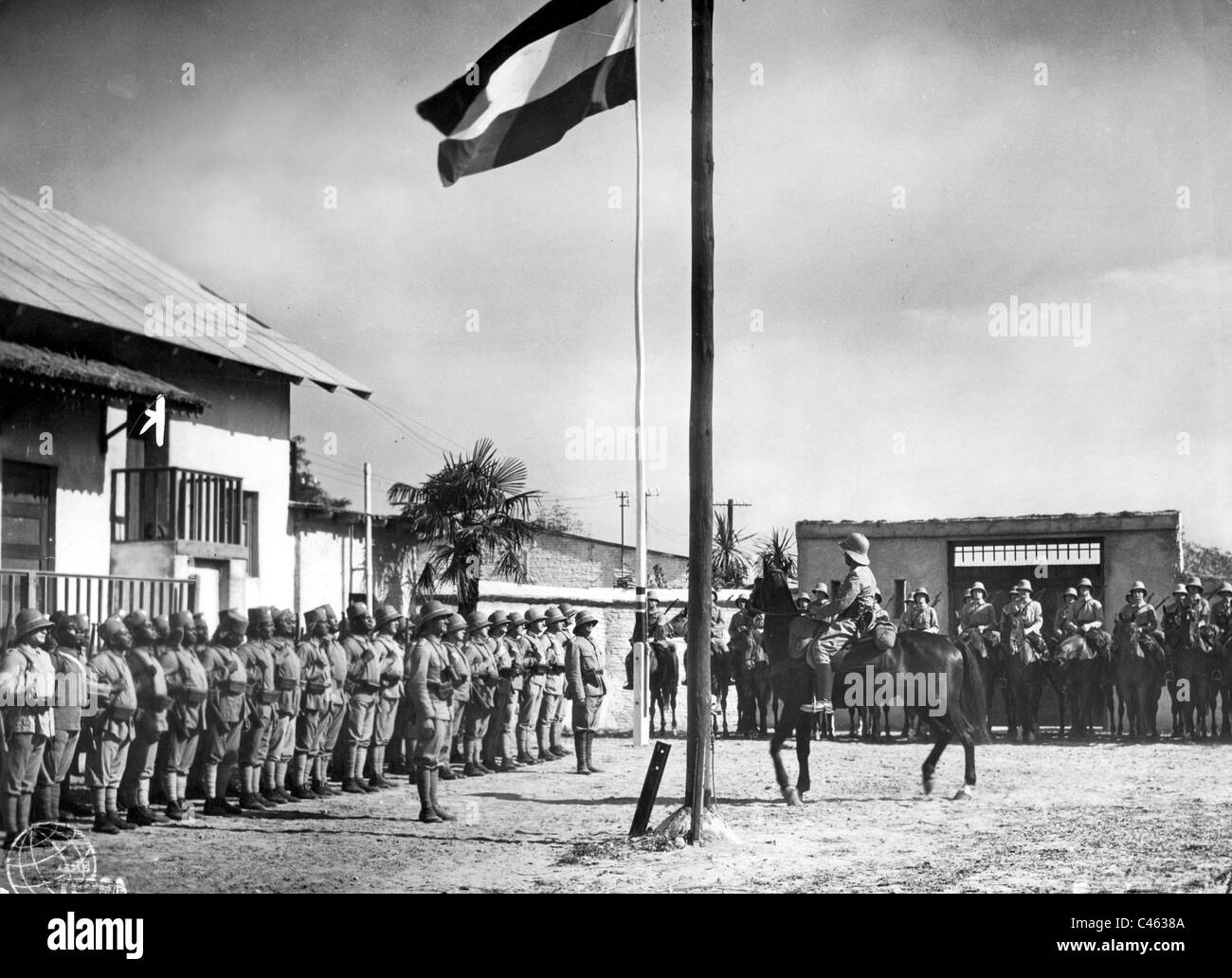 Askaris e truppe coloniali in tedesco in Africa orientale Foto Stock