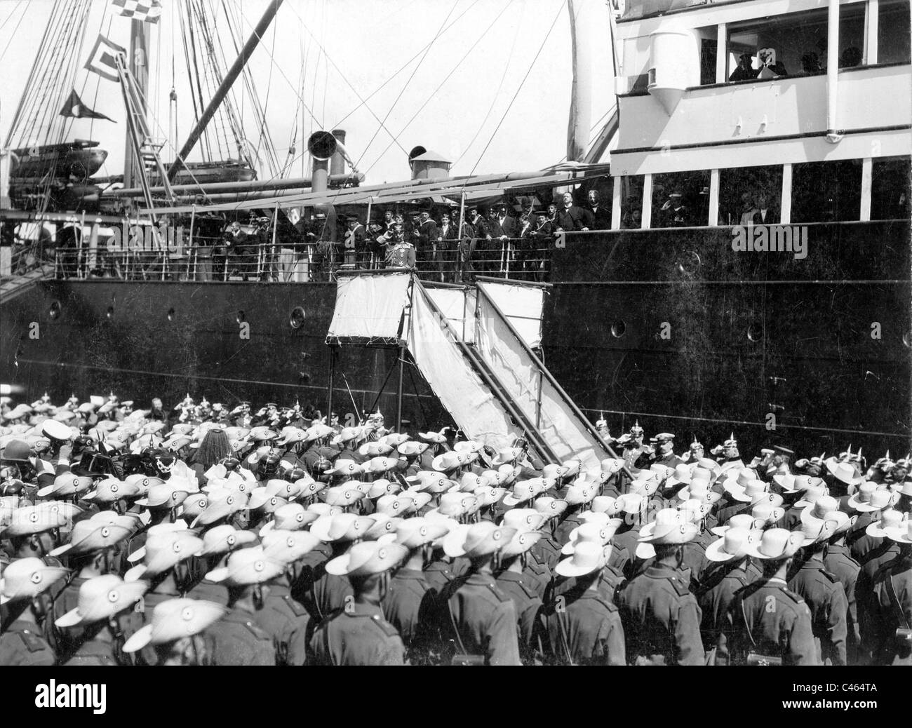 L'imperatore Guglielmo II presso l'addio del tedesco Expeditionary Corps, 1900 Foto Stock