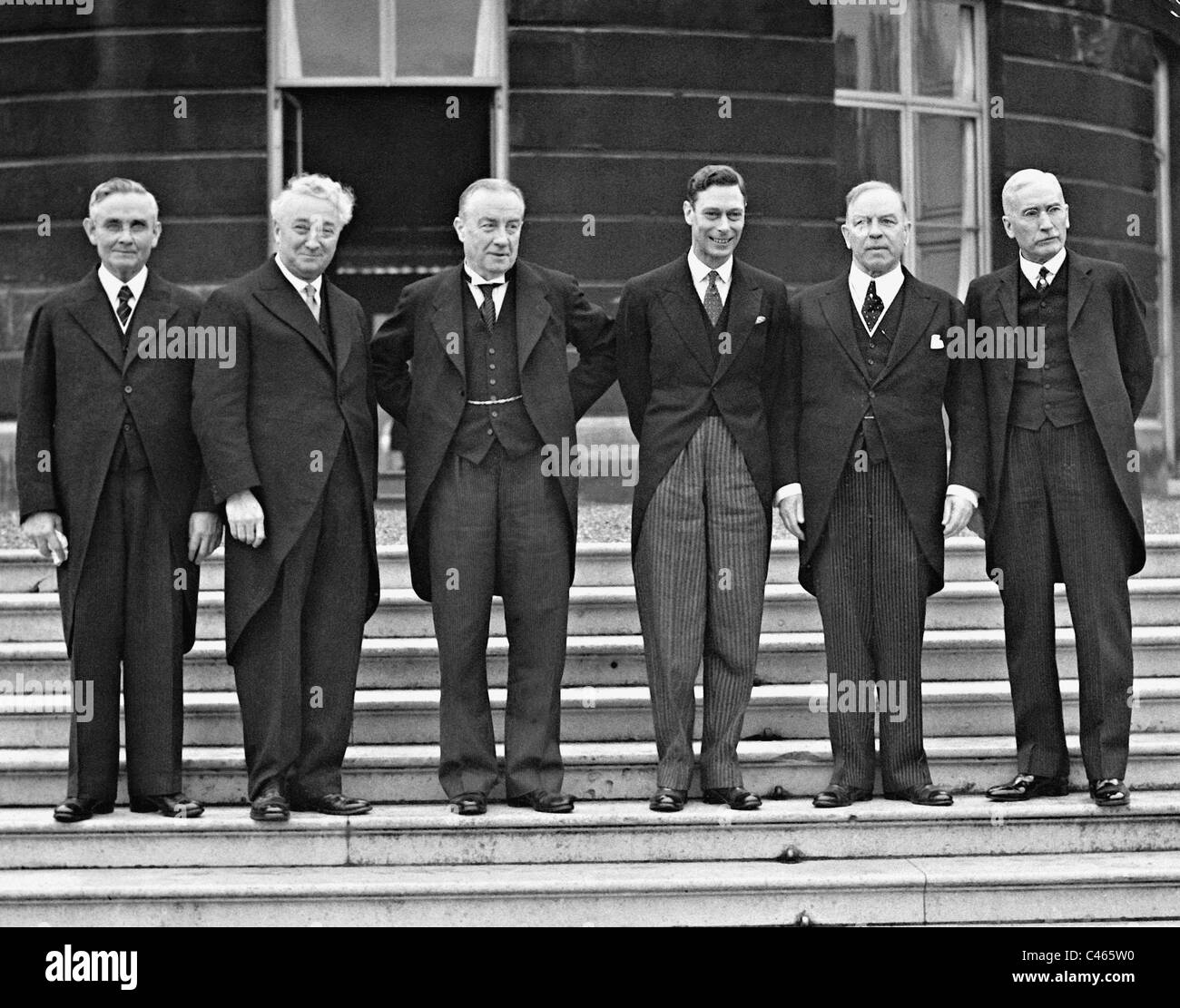 Stanley Baldwin e George VI. con Primi Ministri del Commonwealth, 1937 Foto Stock