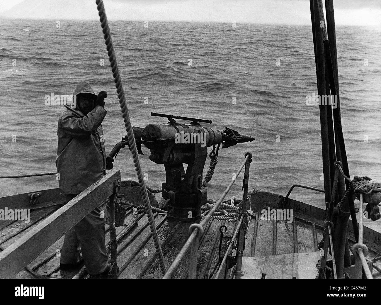 Sparatutto con arpione su un whaler Foto Stock