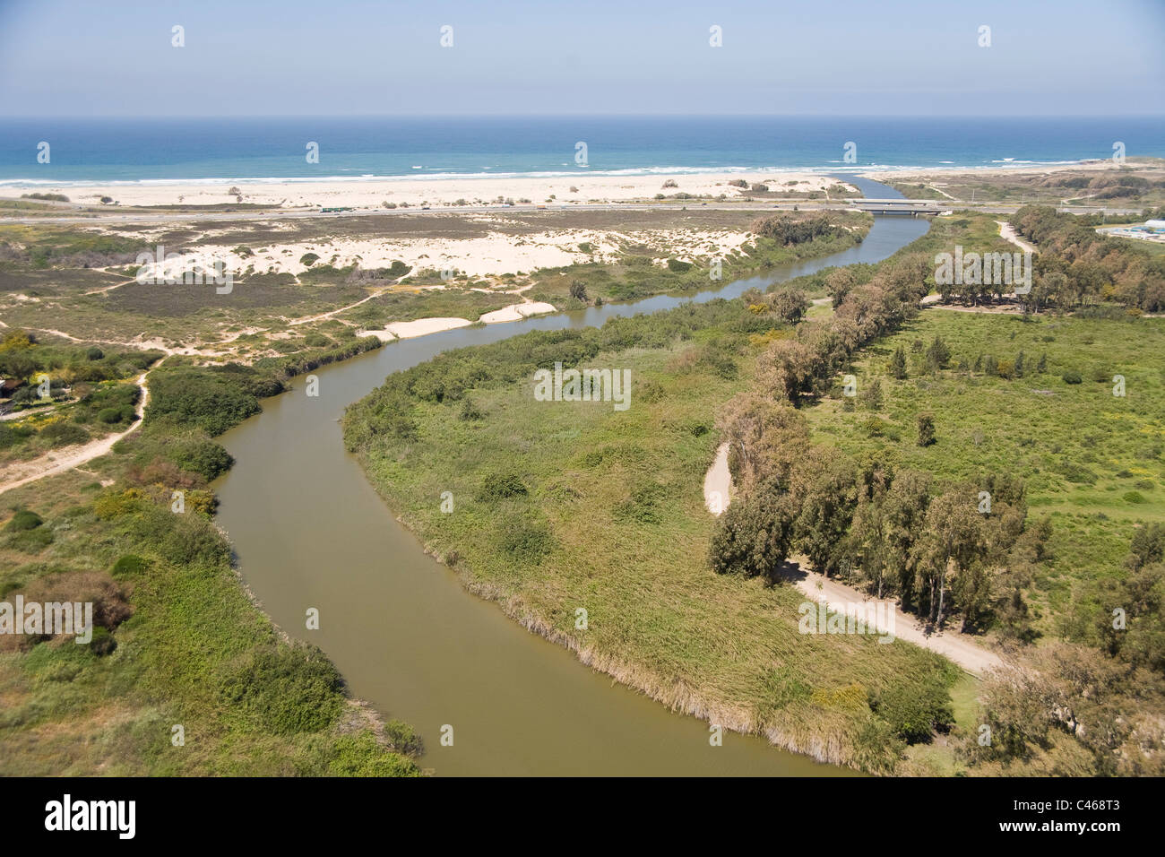 Fotografia aerea del flusso di Alexander nella pianura costiera Foto Stock