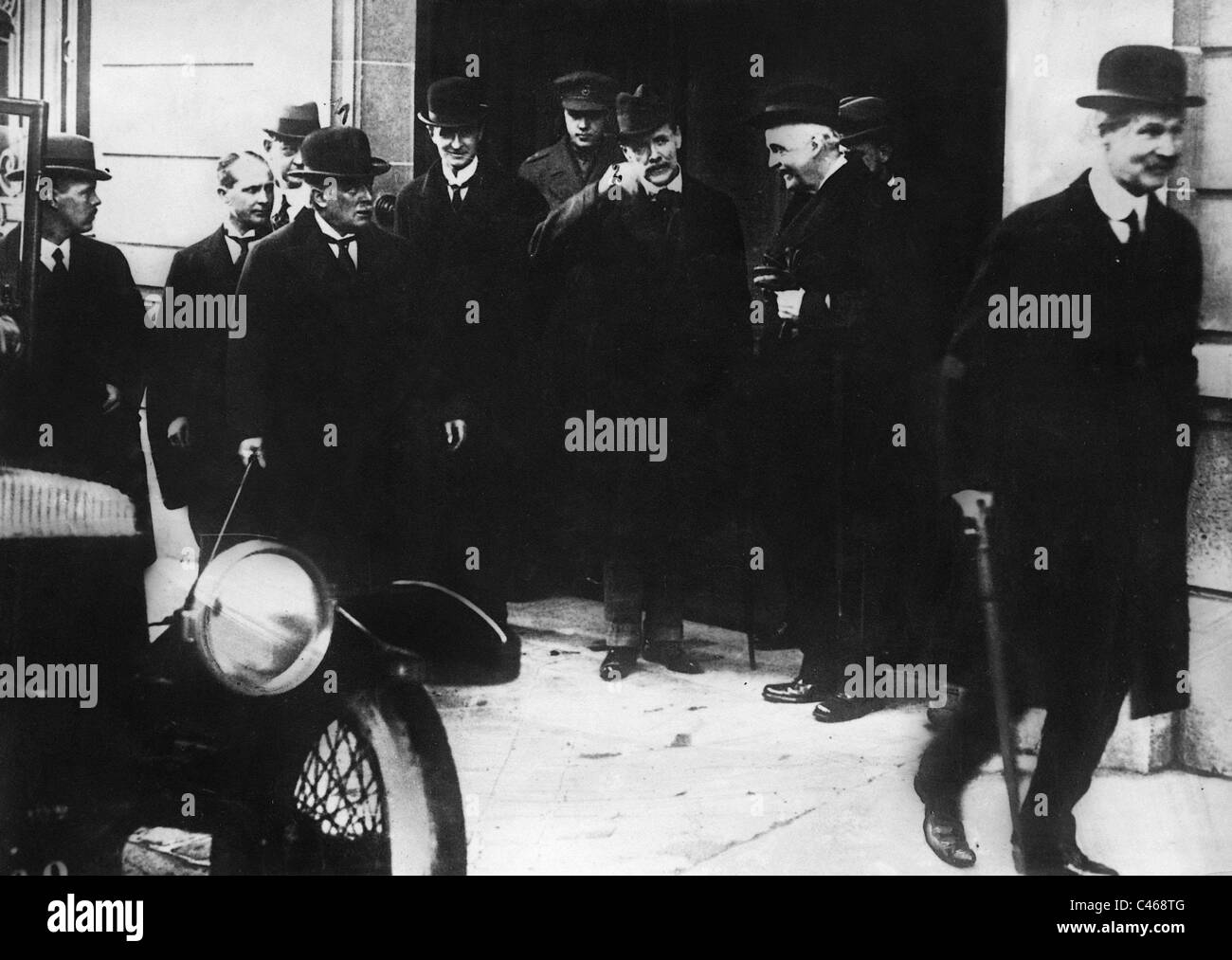 David Lloyd George e Arthur James Earl di Balfour a Parigi, 1919 Foto Stock