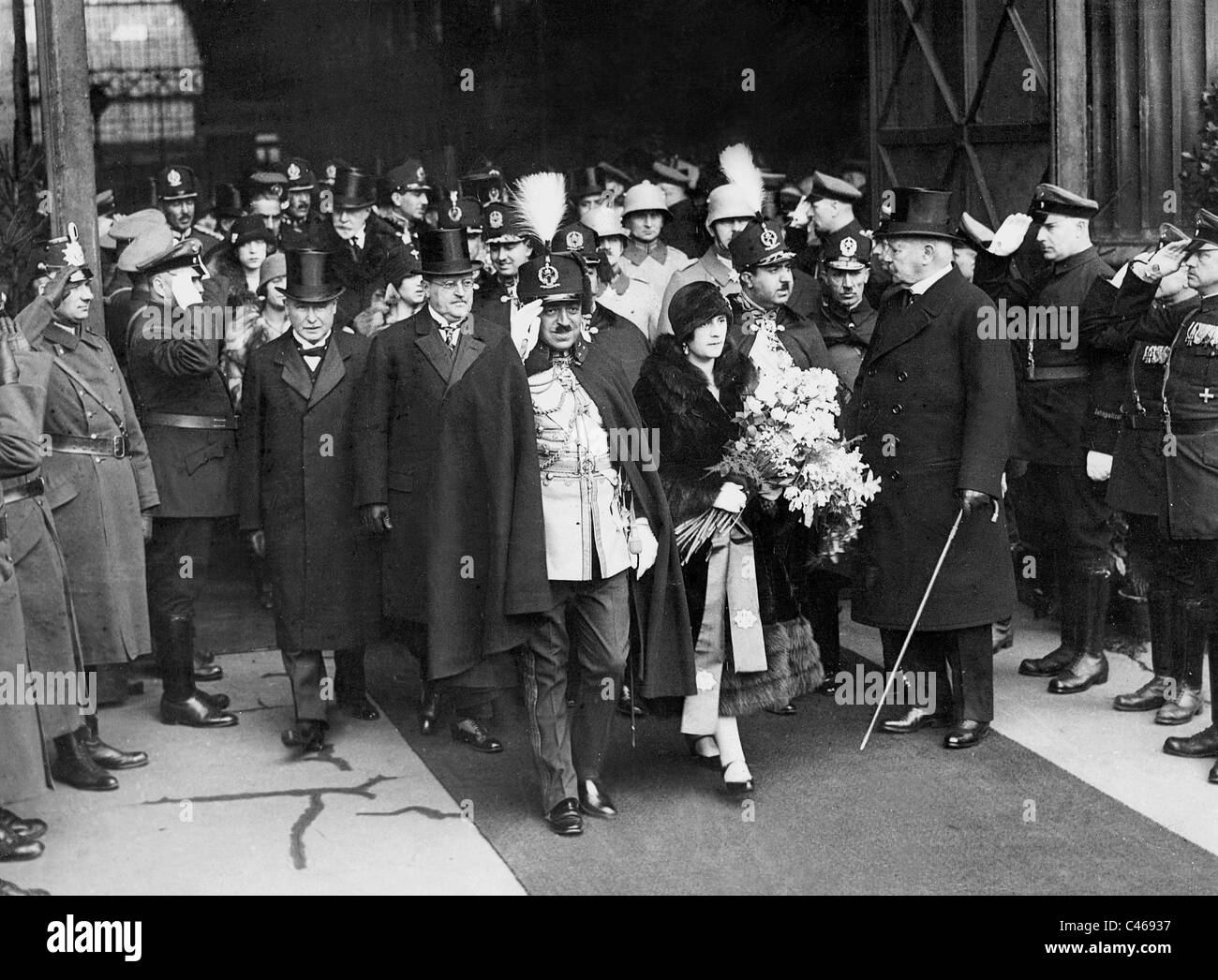 Re Amanullah Khan e Paul von Hindenburg a Berlino, 1928 Foto Stock