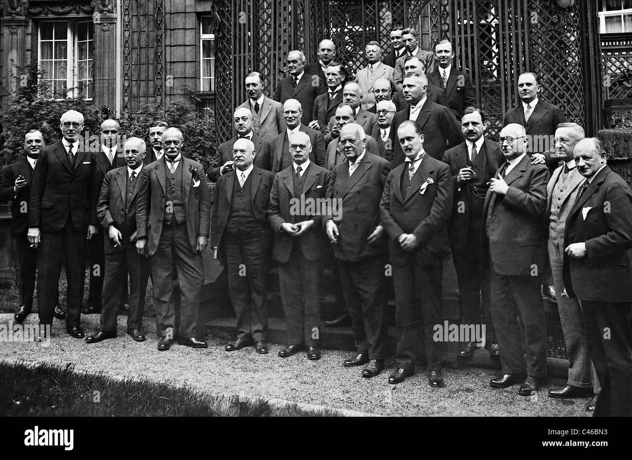 Friedrich Carl Duisberg con rappresentanti dell'industria britannica, 1926 Foto Stock