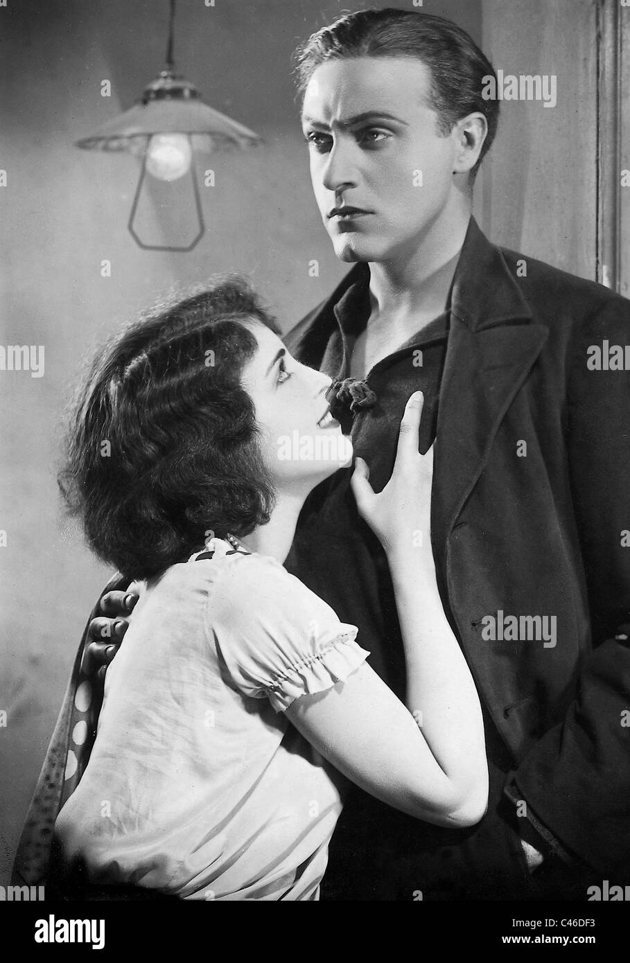 Jenny Jugo e Willy Fritsch in 'Docks di Amburgo', 1928 Foto Stock