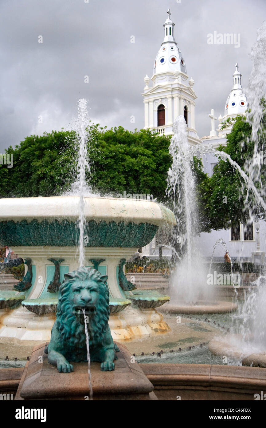Stati Uniti d'America, Caraibi, Puerto Rico, South Coast, Ponce, Plaza Las Delicias, la fontana dei leoni (Fuente de Los Leones) Foto Stock