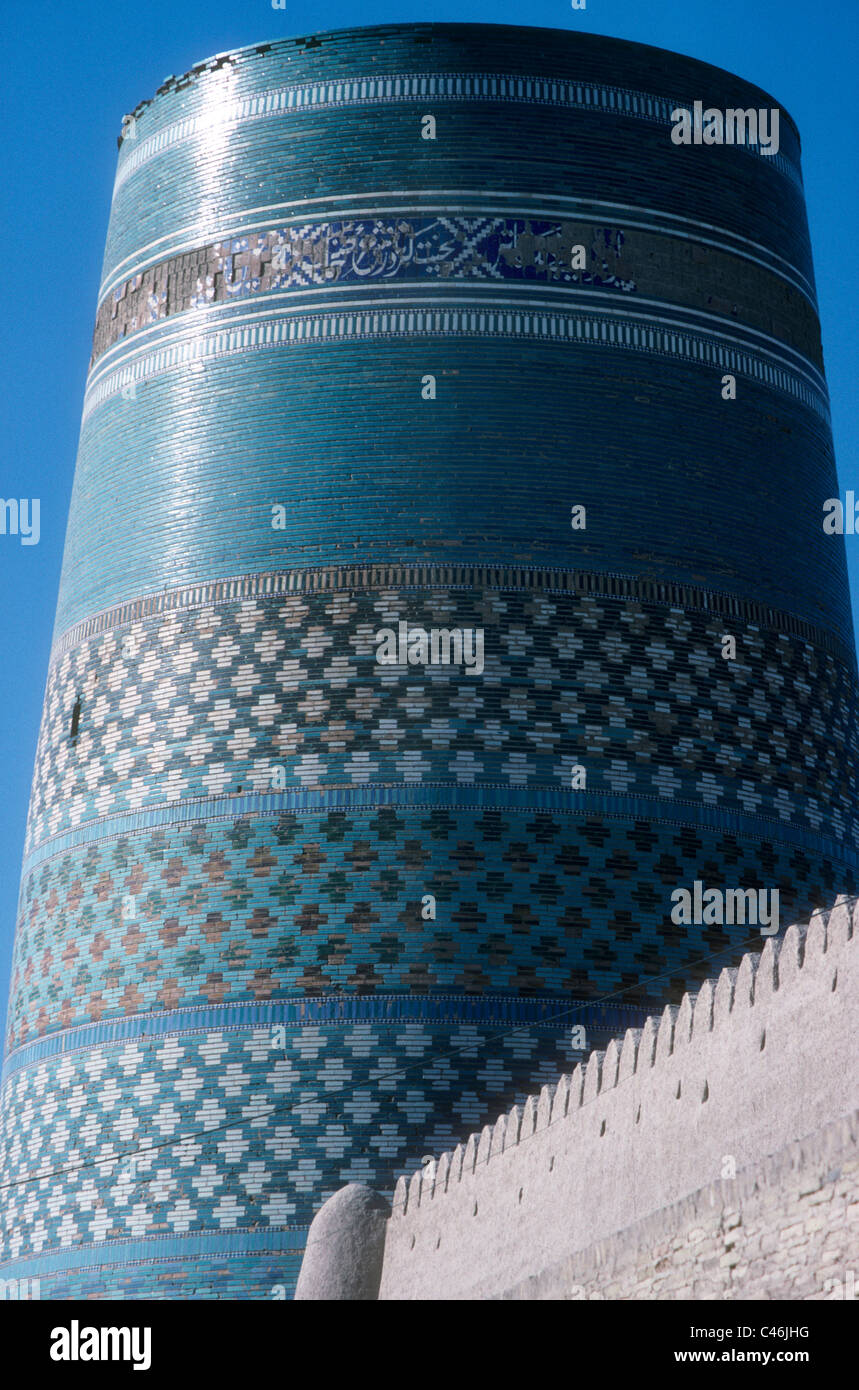 Il minareto Kalta-Minar a Khiva, Uzbekistan Foto Stock