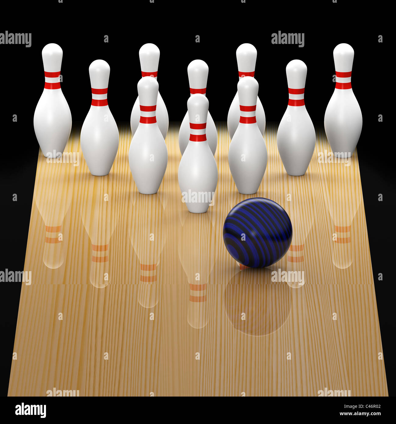 Ten pin bowling lane con sfera blu in azione su di sciopero su sfondo nero Foto Stock