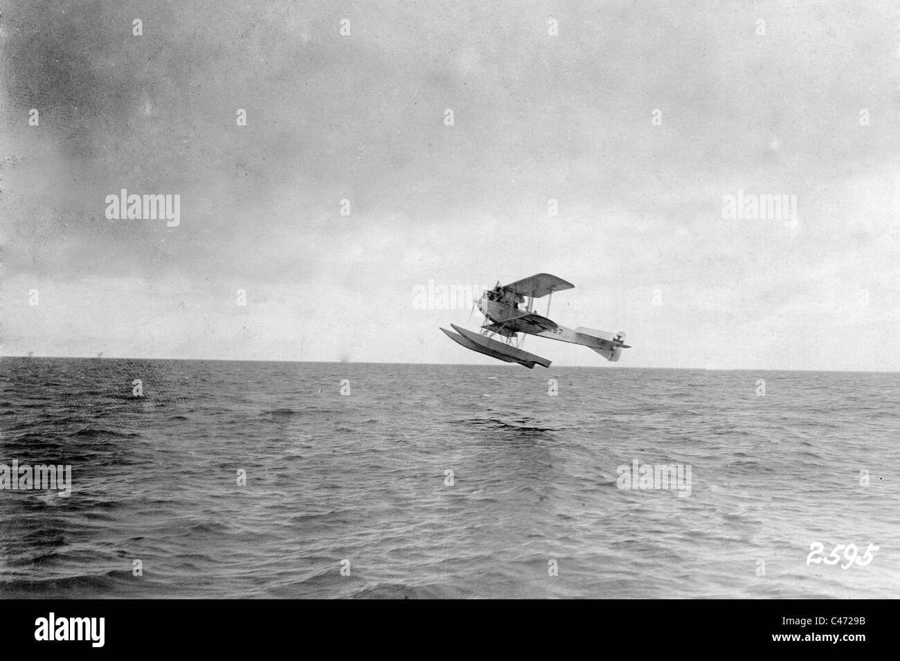 Partenza idrovolante tedesco, 1917 Foto Stock