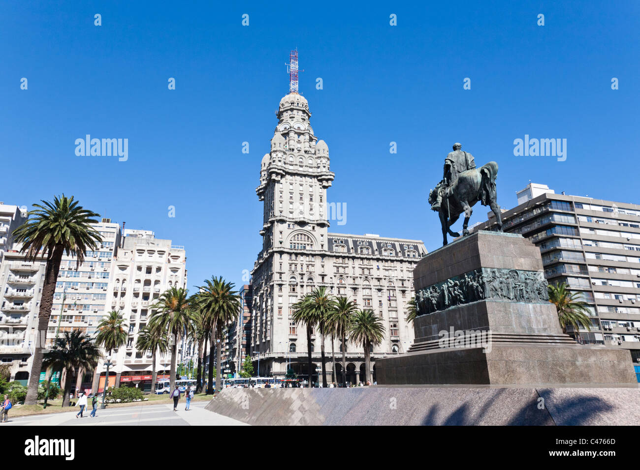 Palacio Salvo, Plaza de la Independencia, Montevideo, Uruguay. Foto Stock