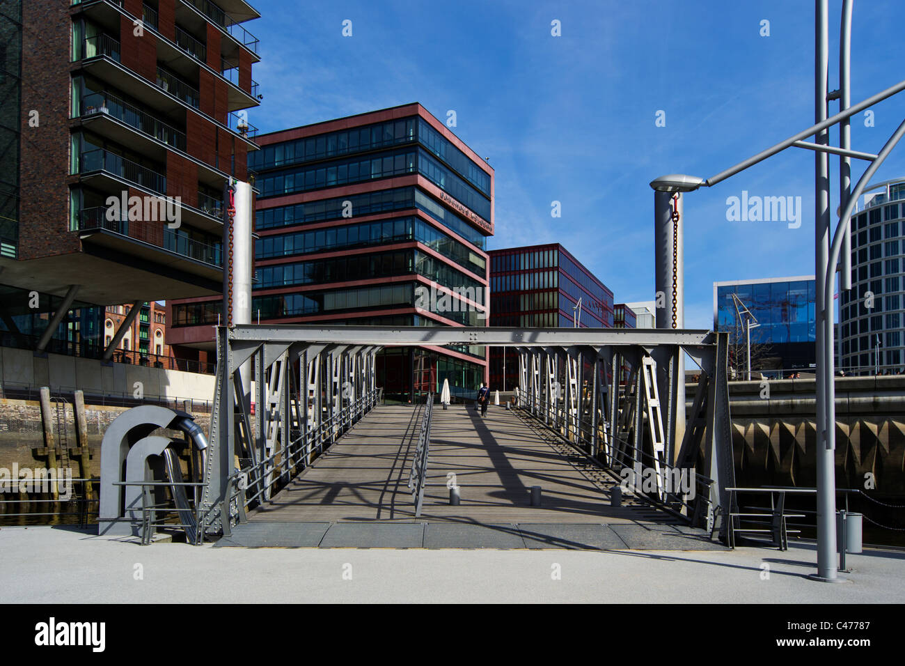 Sandtorhafen, Hafencity di Amburgo e i dettagli tecnici del mobile di pontili, pontoon Foto Stock