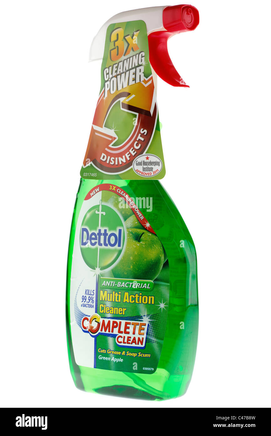 Spray di plastica bottiglia di nuovo 3 volte la potenza di pulizia Dettol mela verde antibatterici multi azione detergente e disinfettante Foto Stock