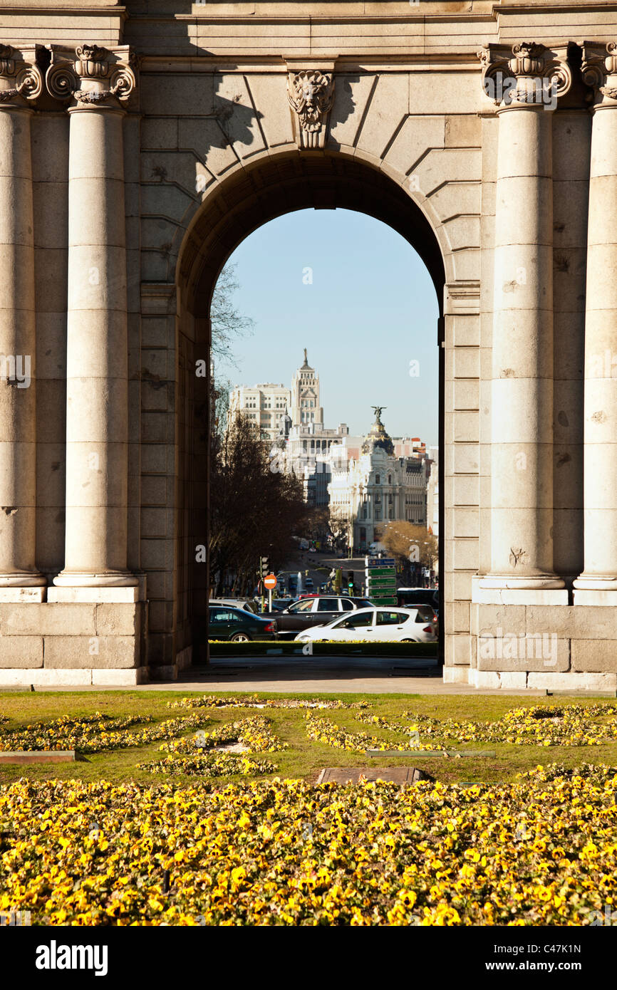 Alcala Arch nel centro di Madrid Foto Stock