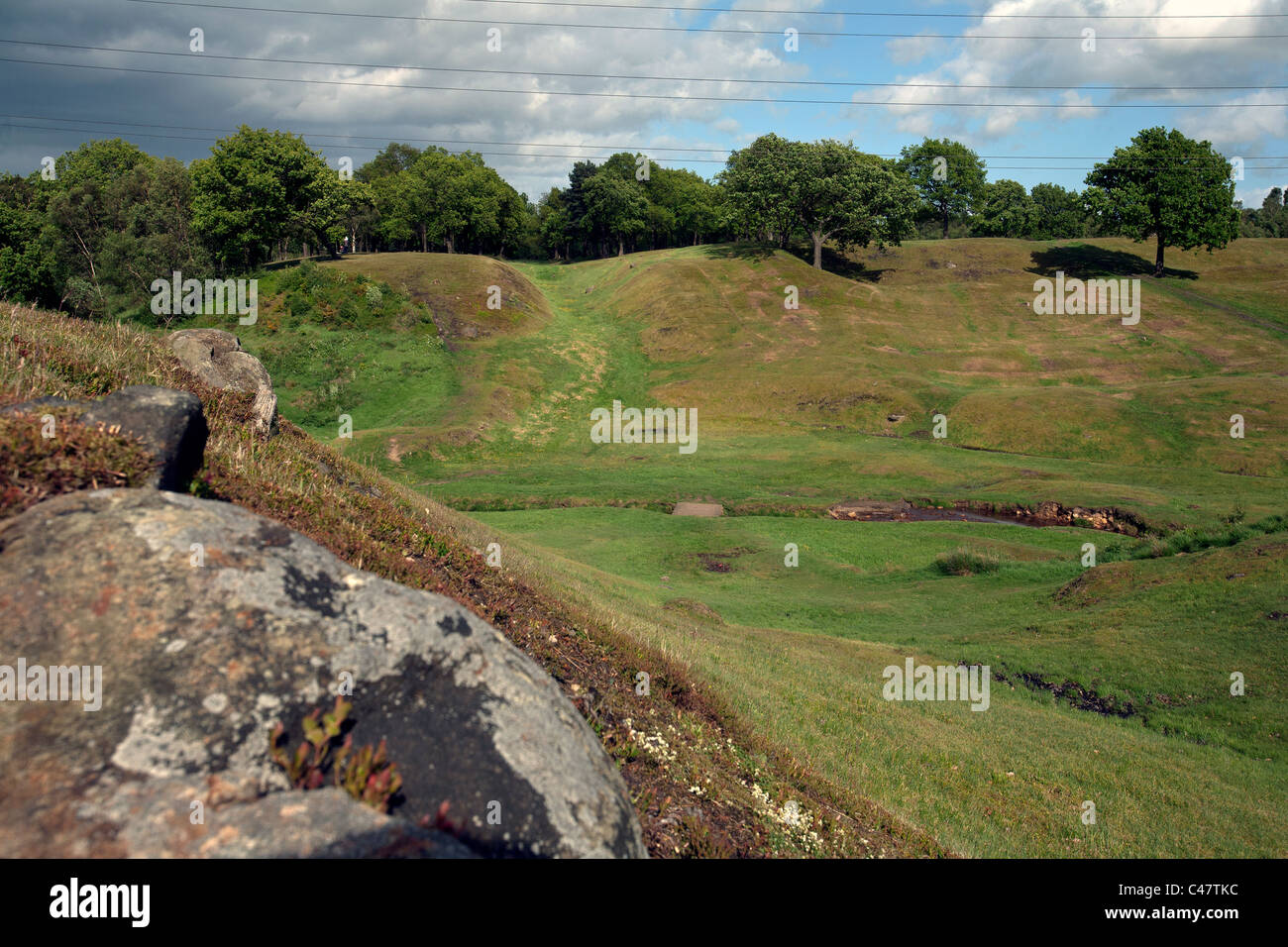 Antonine Wall fossato vicino a Falkirk in Scozia Foto Stock