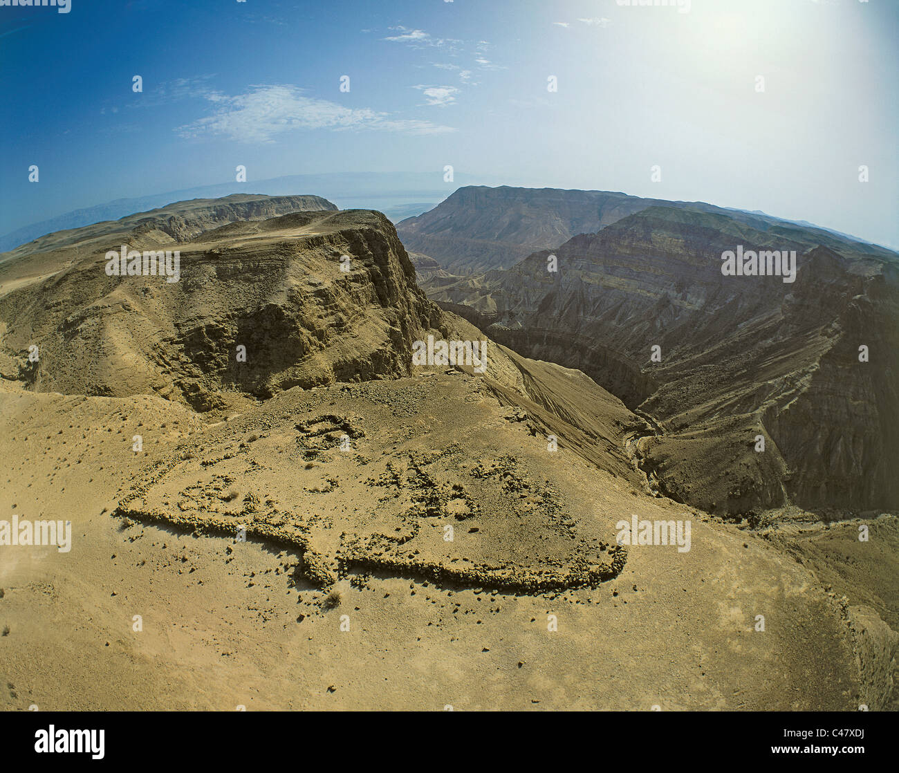 Vista aerea dell'accampamento romano costruito sulla cima della grotta di lettere di Wadi Hever Foto Stock
