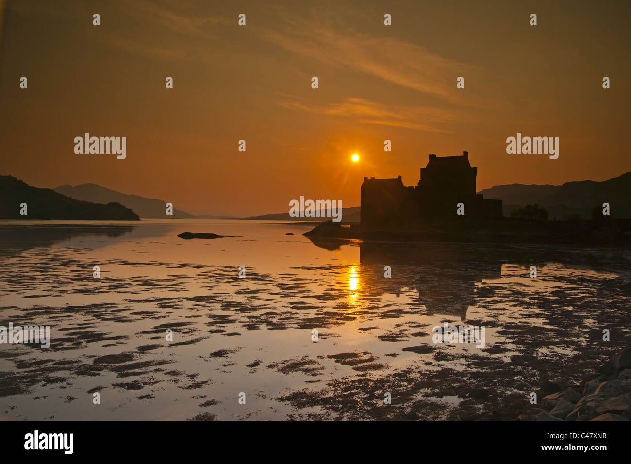 Tramonto sul Loch Duich, Lochalsh, regione delle Highlands, Scozia Foto Stock