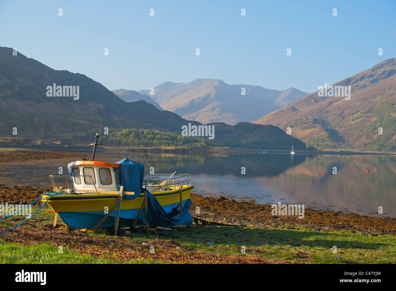 Loch Duich, dawn, Lochalsh, Shiel Bridge, regione delle Highlands, Scozia Foto Stock