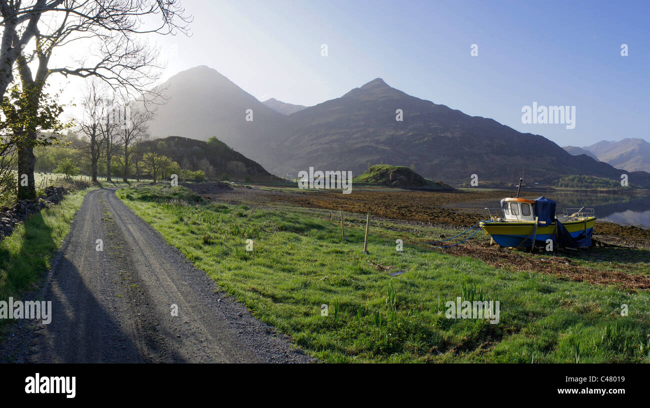 Loch Duich, Lochalsh, cinque suore, Shiel Bridge, regione delle Highlands, Scozia Foto Stock