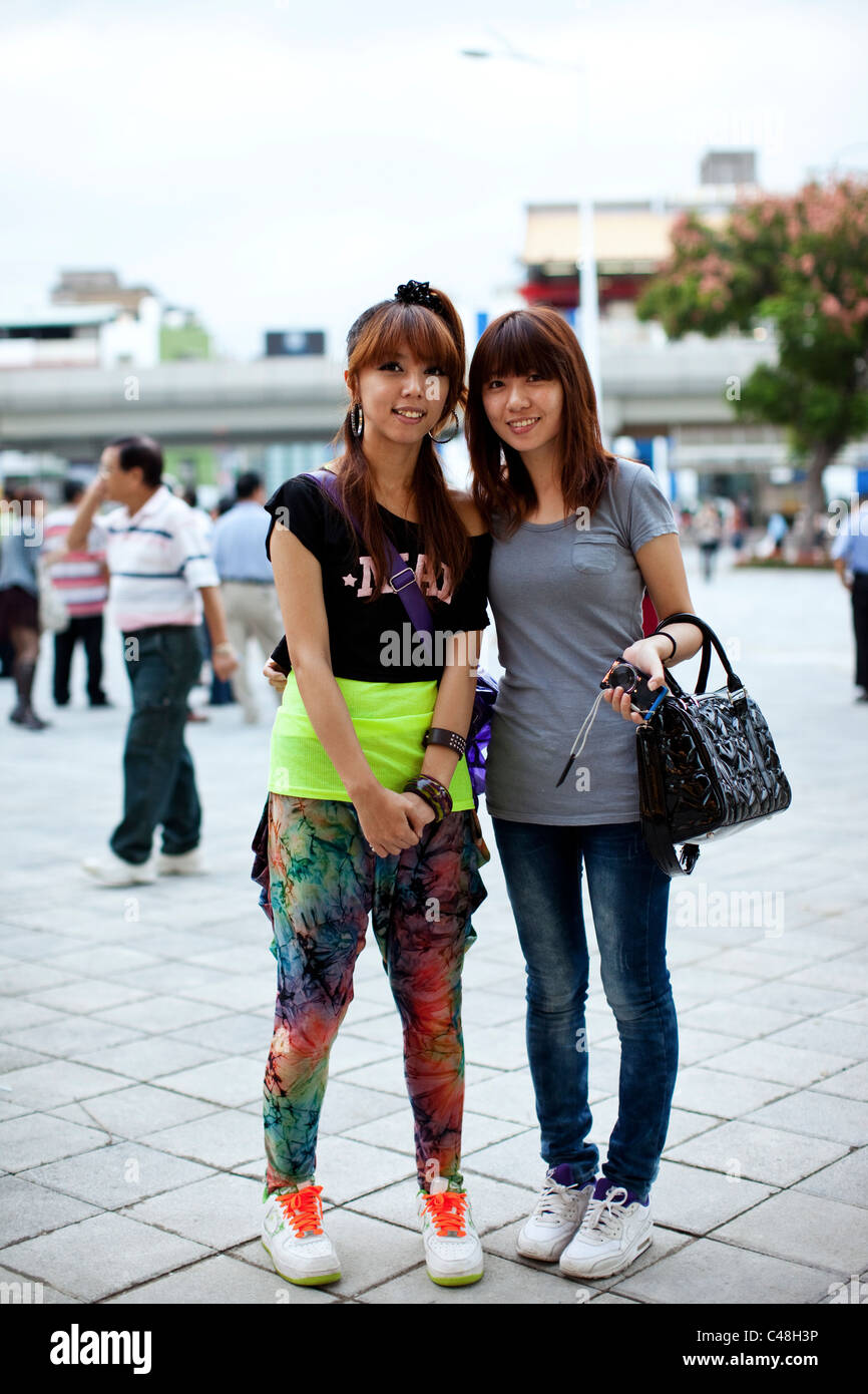 Le ragazze adolescenti al Flora Expo di Taipei, Taiwan, Ottobre 23, 2010. Foto Stock