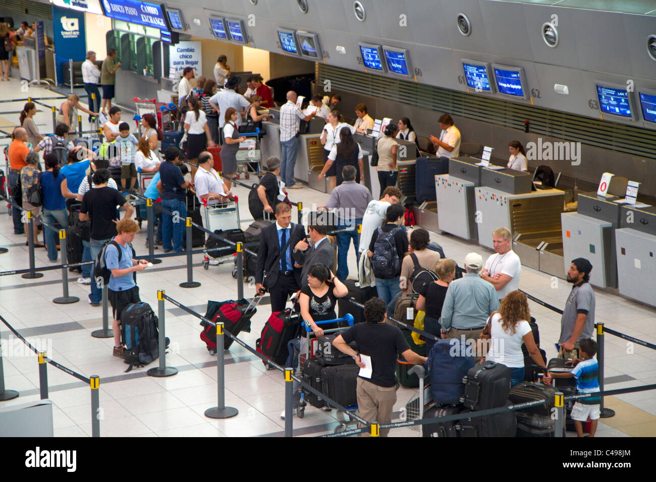 Sala partenze del Ministro Pistarini International Airport in Buenos Aires, Argentina. Foto Stock