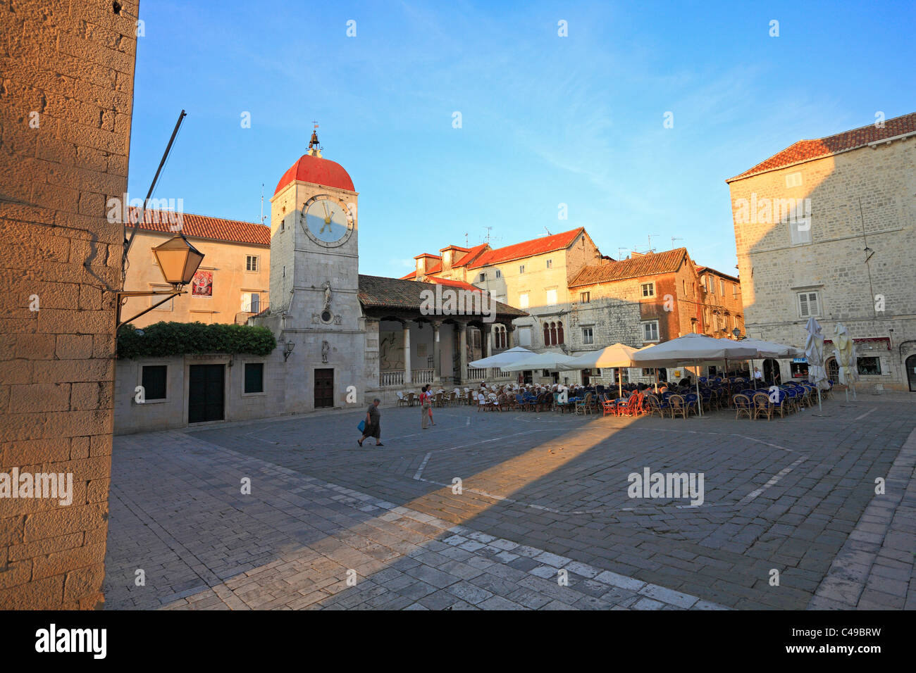 Clock Tower nel centro storico di Traù Foto Stock