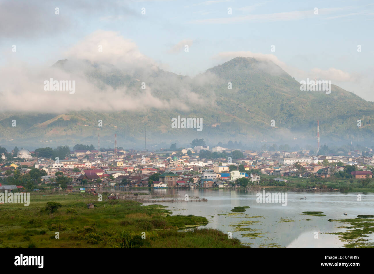 Lago Tawar, Takengon, nella provincia di Aceh e il nord di Sumatra Foto Stock