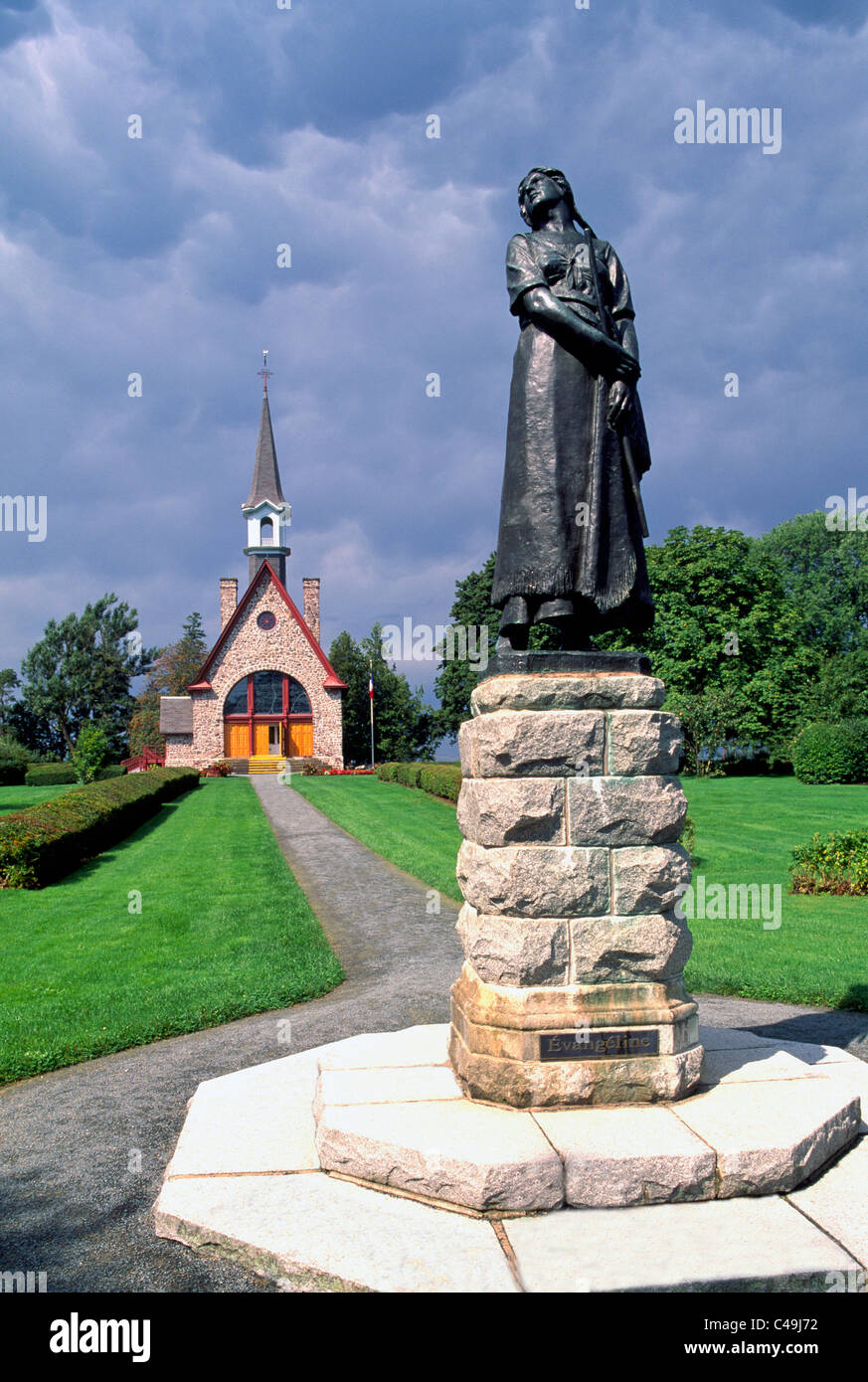 Grand Pre Sito Storico Nazionale del Canada, Grand-Pre, Nova Scotia - Statua di Evangeline e Acadian Memorial Church Foto Stock