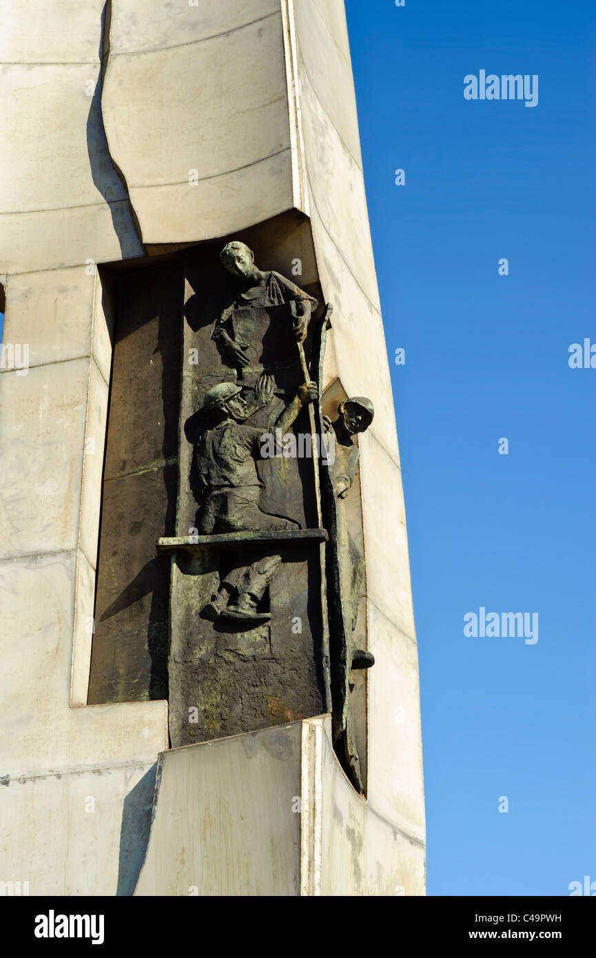 Dettaglio del monumento ai caduti di lavoratori in solidarietà Square, Danzica Polonia Foto Stock