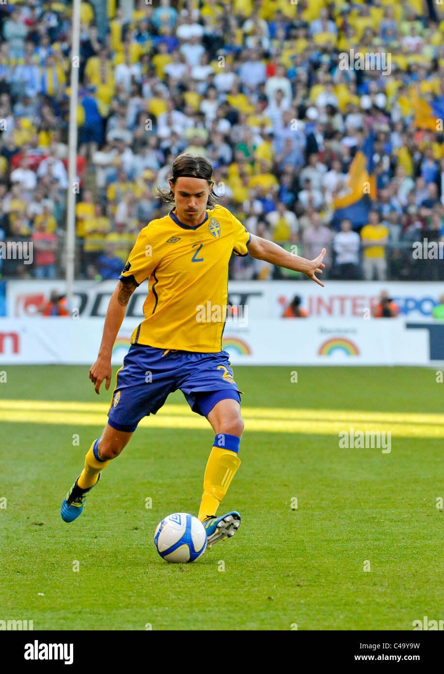 Partita internazionale di calcio Svezia vs Finlandia Mikael Lustig SWE con la palla Foto Stock