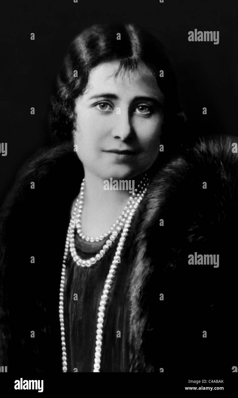 QUEEN ELIZABETH & Regina madre DELLA FAMIGLIA REALE 01 DICEMBRE 1935 Foto Stock