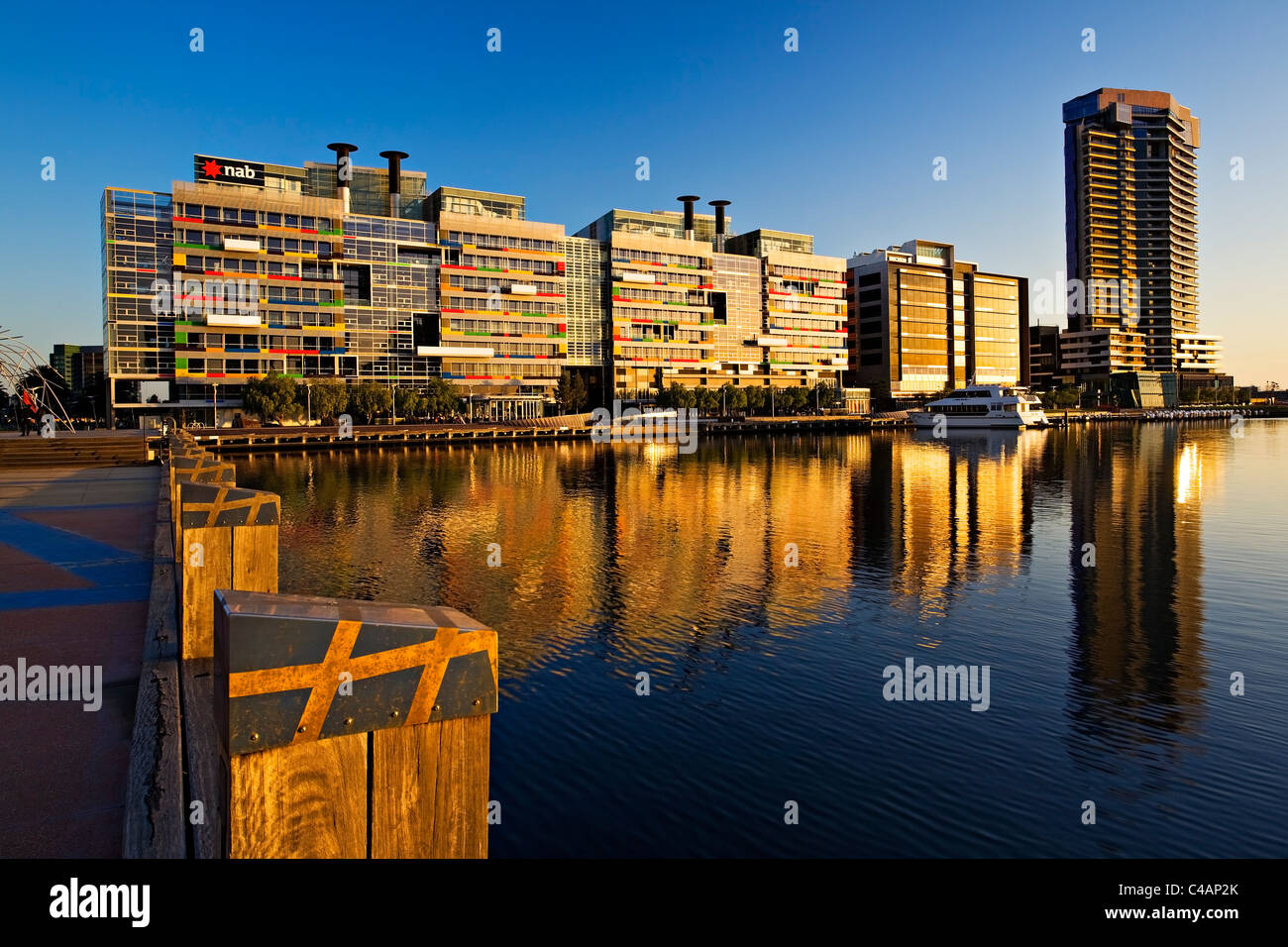 Melbourne Australia / ufficio del National Australia Bank situato in Melbourne Docklands precinct. Foto Stock