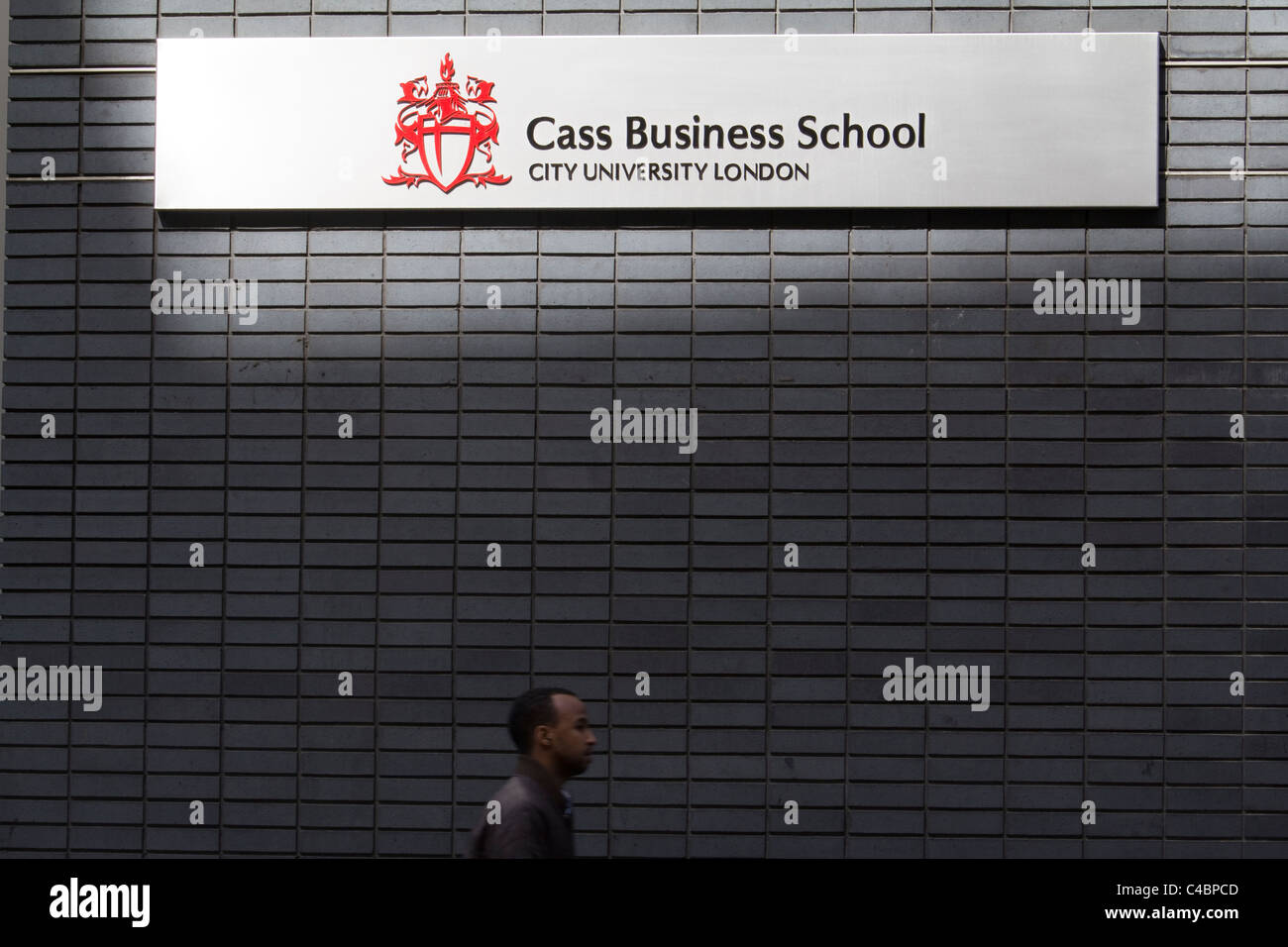 Passeggia a piedi per Cass Business School City University Londra Regno Unito Foto Stock