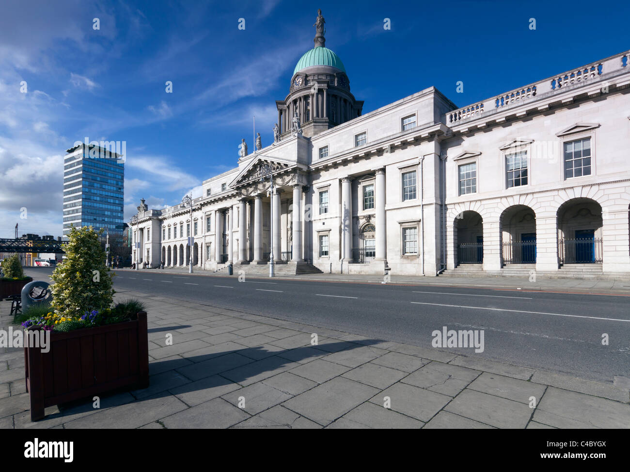 Custom House & Liberty Hall a Dublino, Irlanda Foto Stock