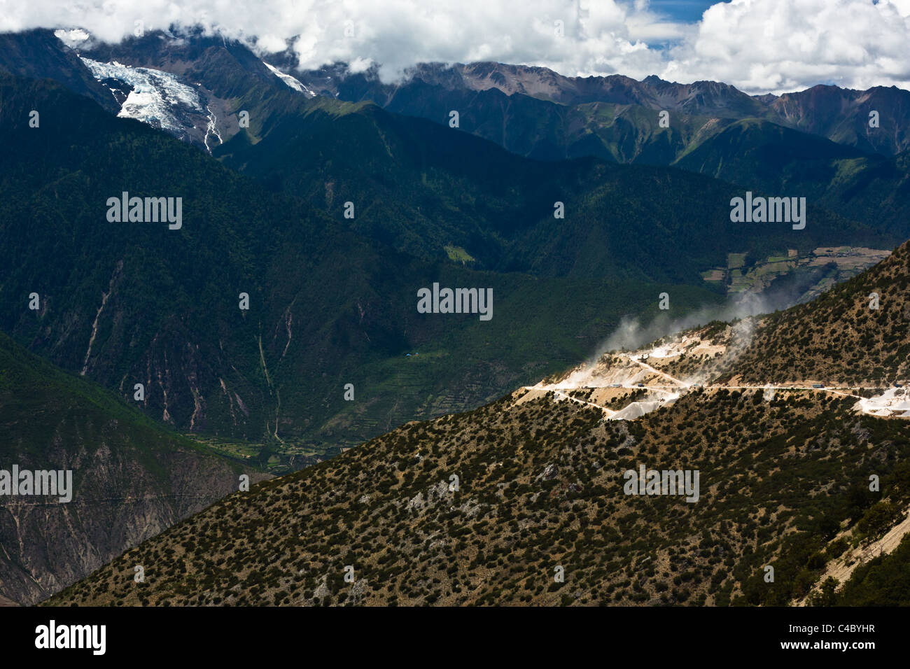 Meili snow paesaggio di montagna Foto Stock