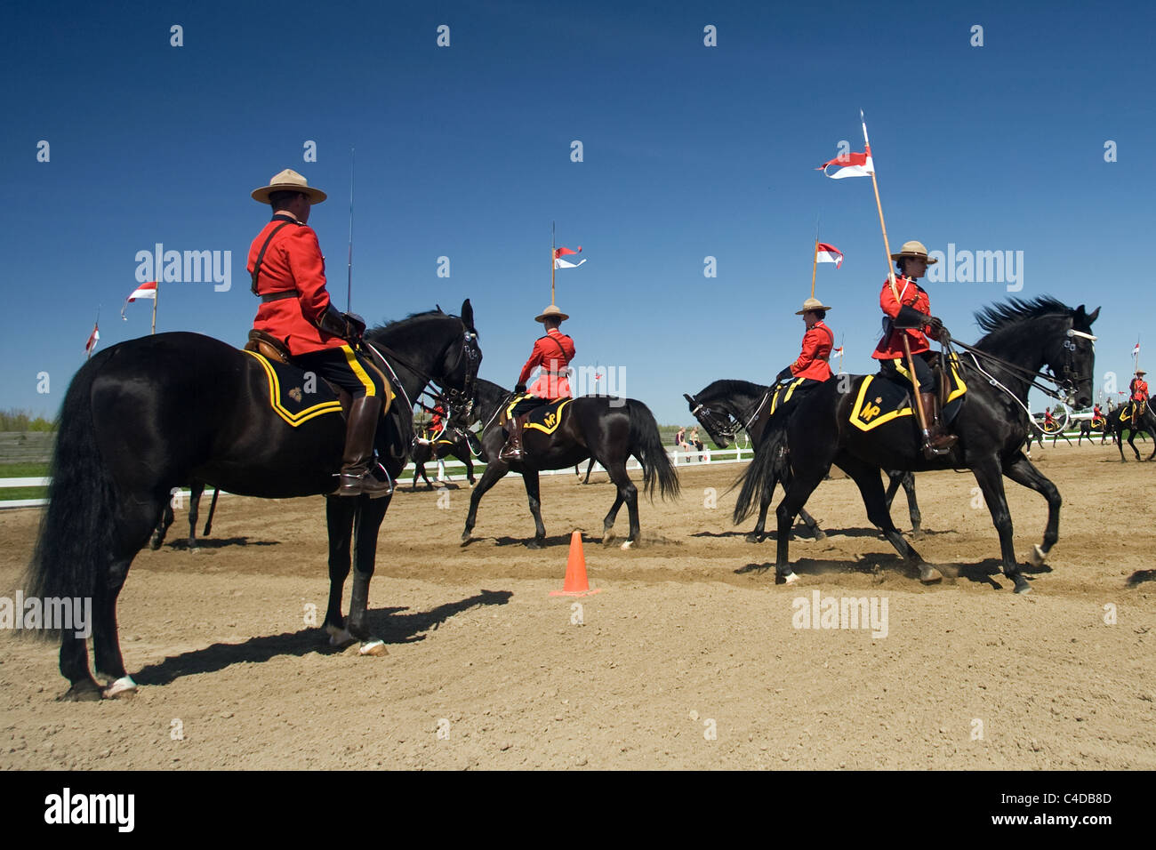 Maggio 2011, Ottawa, Ontario in Canada. Immagini dalla Royal Canadian polizia montata musicale del giro i commissari di revisione. Foto Stock