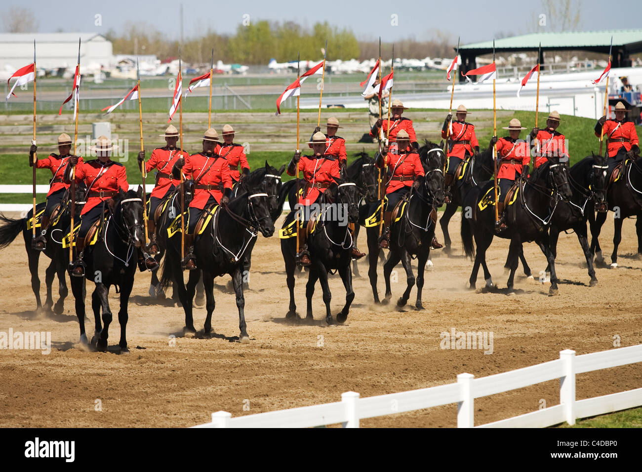 Maggio 2011, Ottawa, Ontario in Canada. Immagini dalla Royal Canadian polizia montata musicale del giro i commissari di revisione. Foto Stock