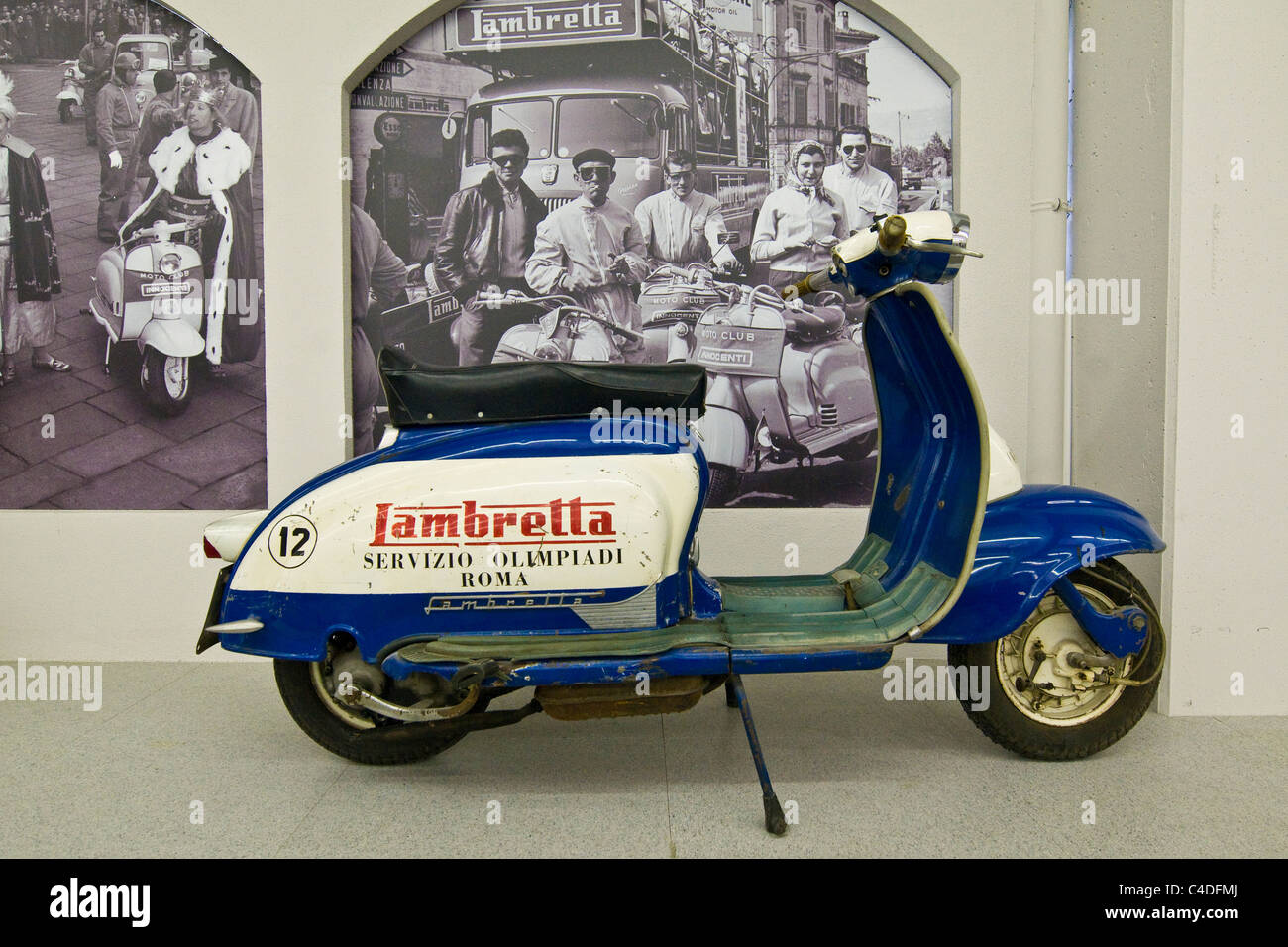 Scooter & Lambretta museum, Rodano, provincia di Milano, Italia Foto Stock