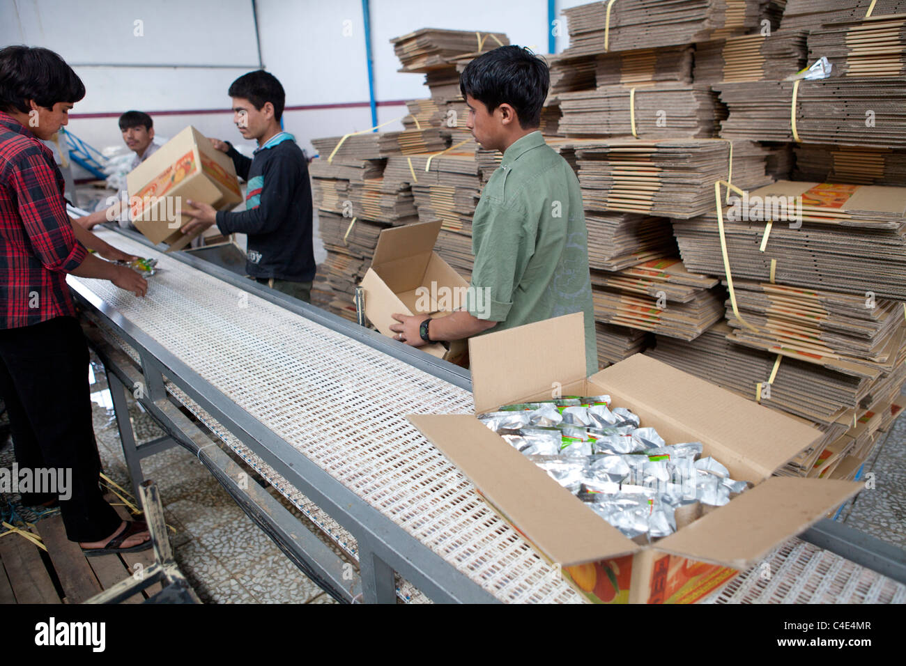 Fabbrica di succo di Herat, Afghanistan Foto Stock